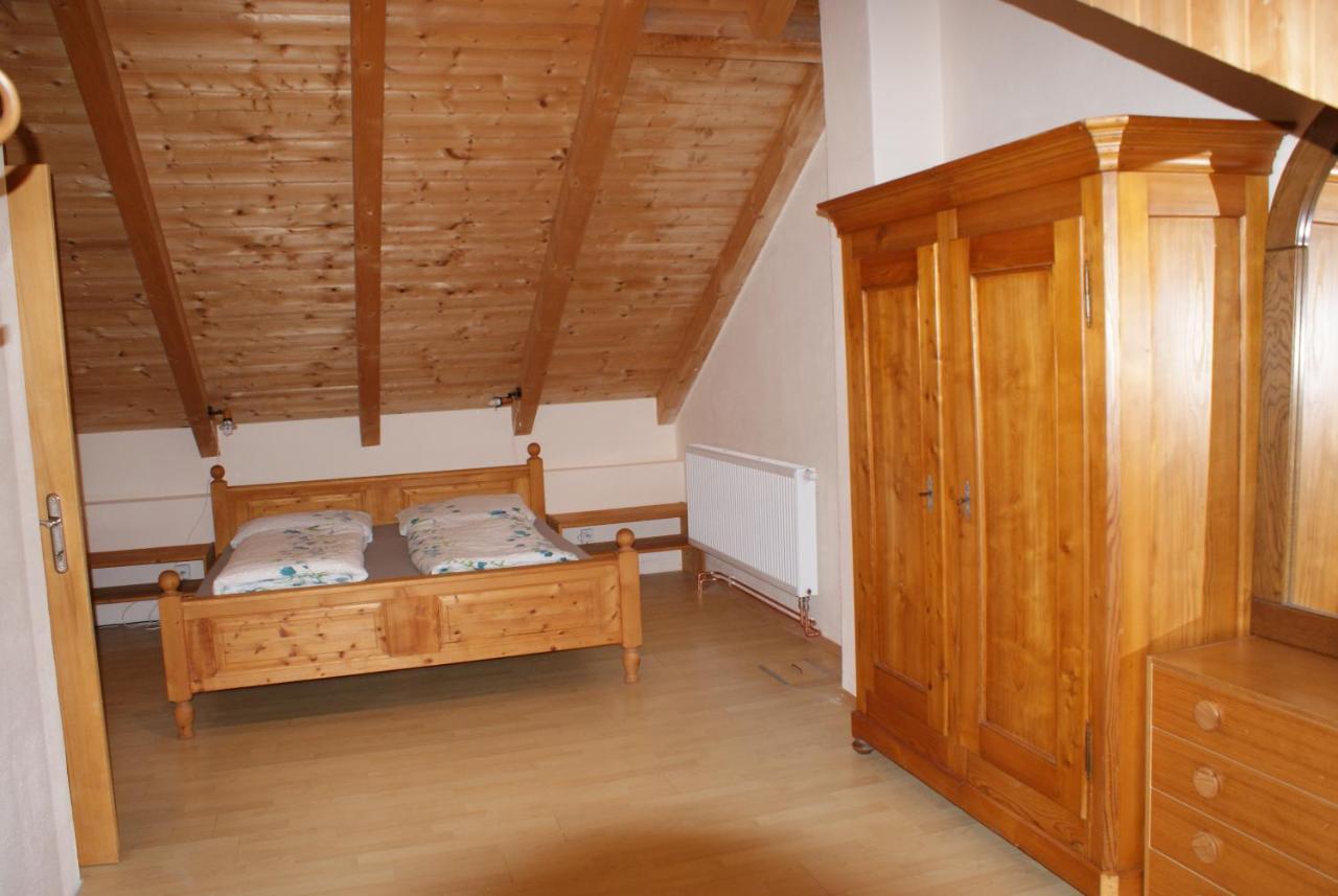 Rustikale Und Grosszuegige Ferienwohnung Kasperske Hory Exterior photo